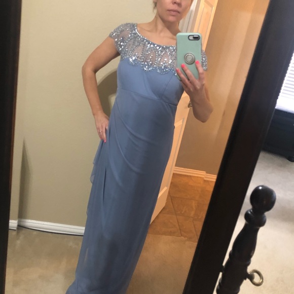 Stunning light blue sequins dress - Picture 2 of 8